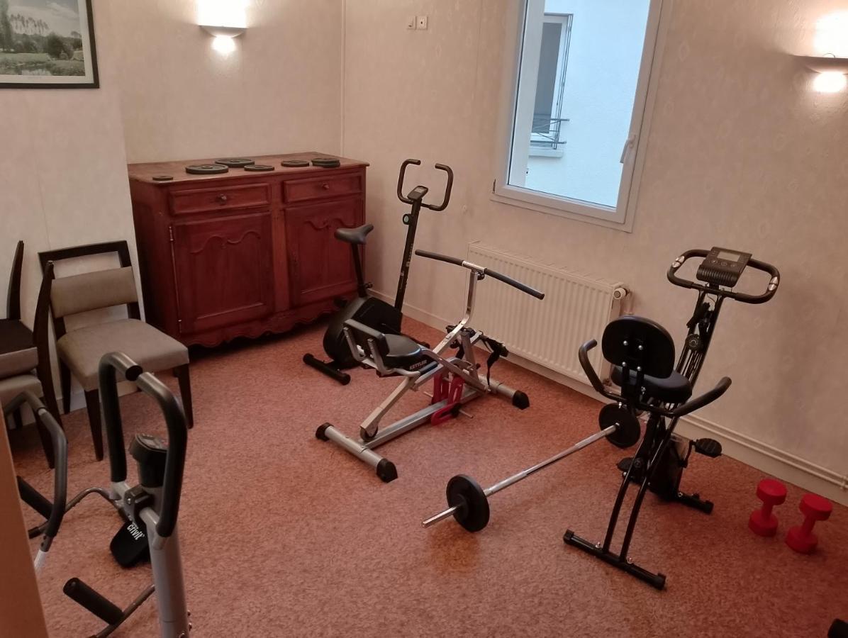 Logis Hotel Bellevue Bessines-sur-Gartempe Екстер'єр фото