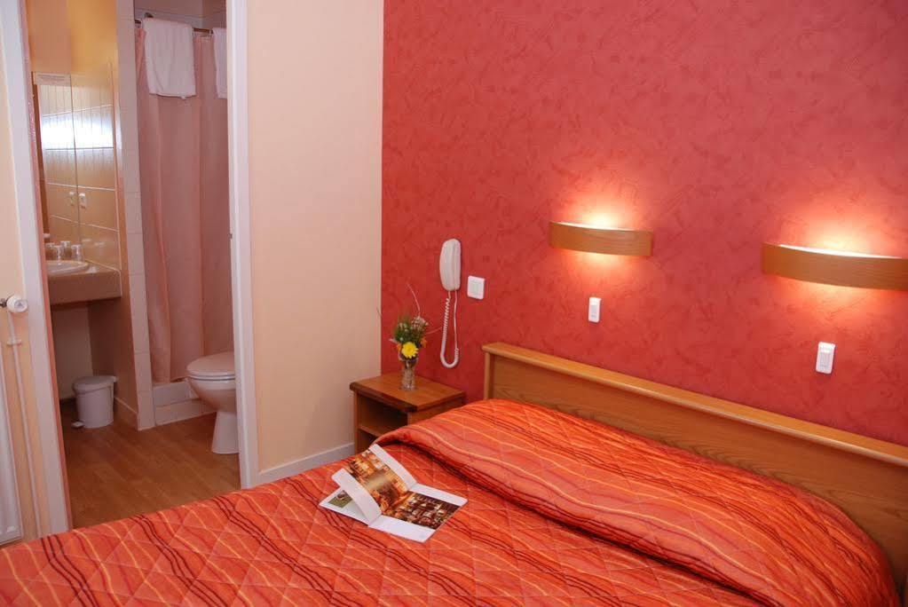 Logis Hotel Bellevue Bessines-sur-Gartempe Екстер'єр фото